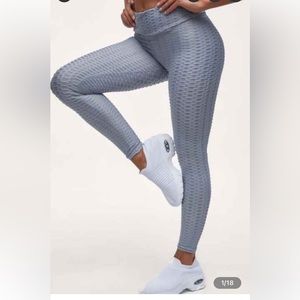 Peachy leggings 🍑